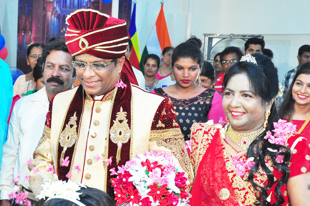 Bro Andrew Richard & Sis Hanna Celebrated their 25th Silver Jubilee Wedding anniversary with great grandeur at the Prayer Center in Mangalore here on May 04th, 2018 amidst a large number of devotees.